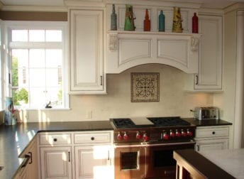 Kitchen addition with a coffered ceiling