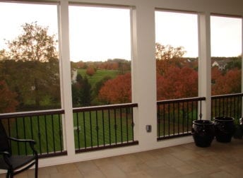 Large kitchen & screened porch