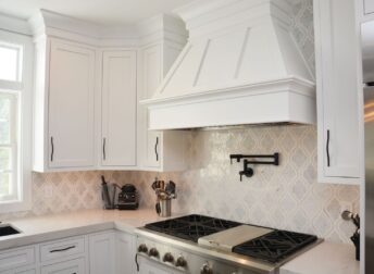 Who does kitchen remodeling in Urbana?