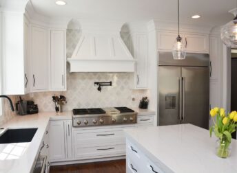 Who does kitchen remodeling in Urbana?