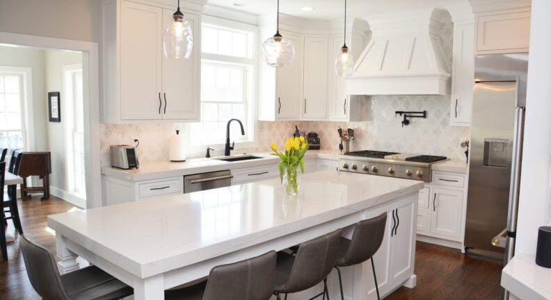 Who does kitchen remodeling in Urbana?